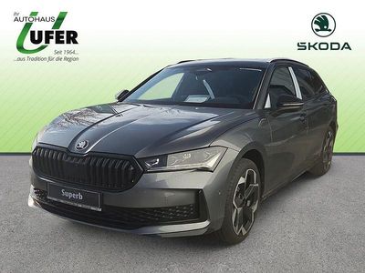 Neu Skoda Superb SportLine 193 PS (141 kW) 2025 Graphite grau Kombi