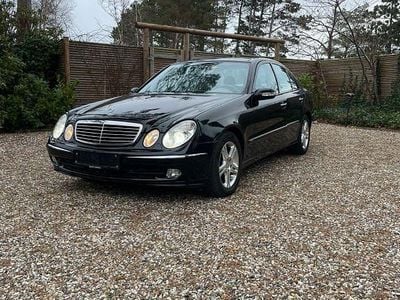 Usata Mercedes E500 Avantgarde 306 CV (225 kW) 2003 Nero Berlina