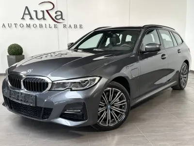 Używany BMW 330e M Sport 252 KM (185 kW) 2022 Szary Kombi