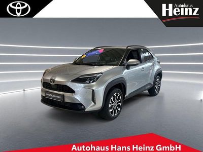 Gebraucht Toyota Yaris Cross 131 PS (96 kW) 2025 Silber SUV