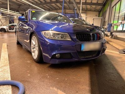 Blau Gebraucht 2012 BMW 325 Sport Line Kombi | 14.500 €