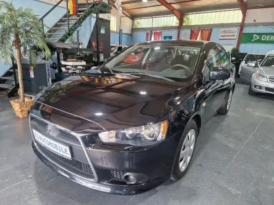 Begagnad Mitsubishi Lancer 117 HK (86 kW) 2015 Svart Sedan