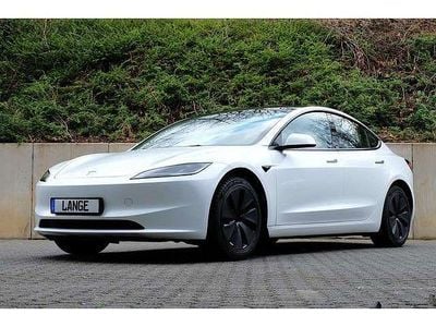 Usata Tesla Model 3 RWD 255 kW (347 CV) 2024 Bianco Berlina