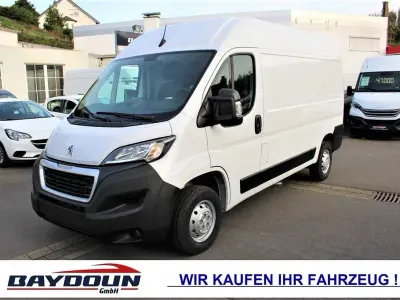 Gebraucht Peugeot Boxer 140 PS (102 kW) 2022 Weiß Van