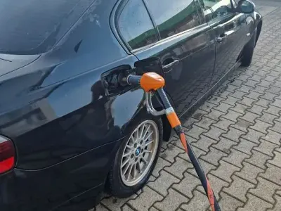 Gebraucht BMW 320 150 PS (110 kW) 2006 Schwarz Limousine