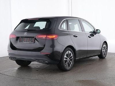 Mercedes B200