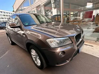 Gebraucht BMW X3 143 PS (105 kW) 2010 Gold SUV