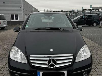 Gebraucht Mercedes A180 109 PS (80 kW) 2010 Schwarz Kleinwagen