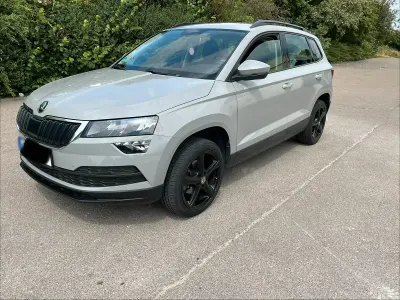 Gebraucht Skoda Karoq 115 PS (84 kW) 2019 Grau SUV