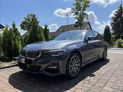 BMW 330e