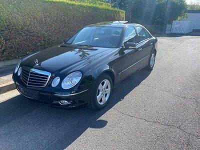 Mercedes E280