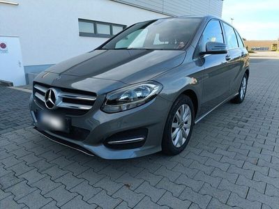 gebraucht Mercedes B180 Style, wenig Km, Klima, Garantie, Navi