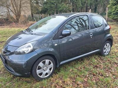 Gebraucht Toyota Aygo 69 PS (50 kW) 2007 Grau Kleinwagen