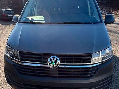 Gebraucht VW Transporter 110 PS (80 kW) 2021 Grau Van