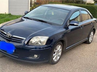 gebraucht Toyota Avensis 1.8L Benzin