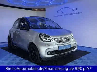 Gebraucht Smart ForFour Passion 71 PS (52 kW) 2015 Schwarz Kleinwagen