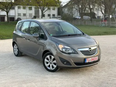Gebraucht Opel Meriva 120 PS (88 kW) 2010 Braun Van / Kleinbus