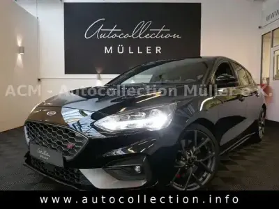 Używany Ford Focus Performance Edition 280 KM (205 kW) 2021 Czarny Sedan/Limuzyna