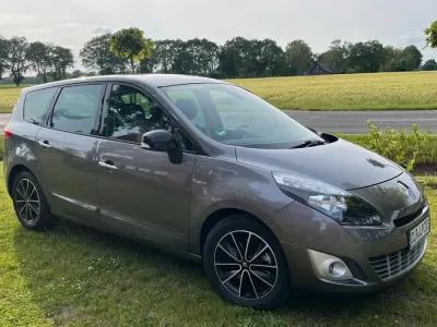 Gebraucht Renault Grand Scénic III Bose Edition 150 PS (110 kW) 2011 Grau Van / Kleinbus