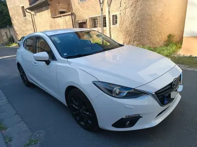Gebraucht Mazda 3 Nakama 150 PS (110 kW) 2016 Weiß Limousine