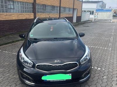 Gebraucht Kia Ceed Sportswagon Edition 7 120 PS (88 kW) 2018 Schwarz Kombi