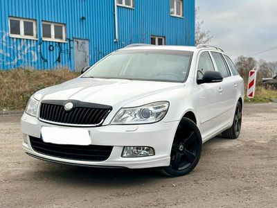 Weiß Gebraucht 2010 Skoda Octavia Kombi | 4.499 € (Fairer Preis)