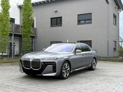 BMW 740