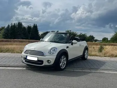 Gebraucht Mini Cooper Cabriolet 122 PS (89 kW) 2010 Beige Cabrio