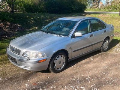 Usata Volvo S40 122 CV (89 kW) 2000 Argento Berlina