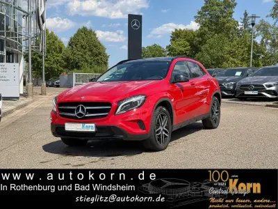 Gebraucht Mercedes GLA220 Urban 177 PS (130 kW) 2016 Rot SUV