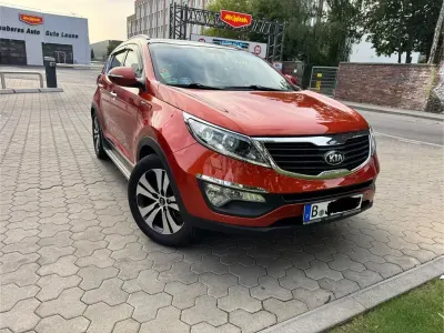 Gebraucht Kia Sportage FIFA World Cup Edition 163 PS (119 kW) 2013 Orange SUV