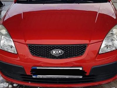 Rot Gebraucht 2009 Kia Rio Limousine | 3.900 € (Etwas zu teuer)