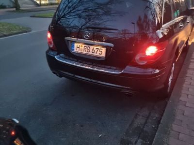 Mercedes R350