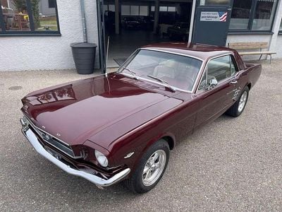 Usata Ford Mustang 220 CV (161 kW) 1966 Rosso Coupé