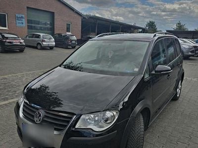 VW Touran Cross