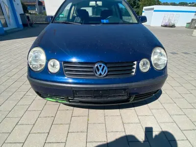Gebraucht VW Polo 75 PS (55 kW) 2002 Blau Kleinwagen