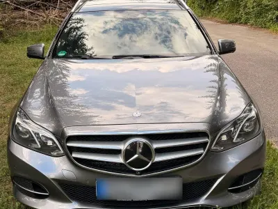 Gebraucht Mercedes E250 Avantgarde 204 PS (150 kW) 2015 Grau Limousine