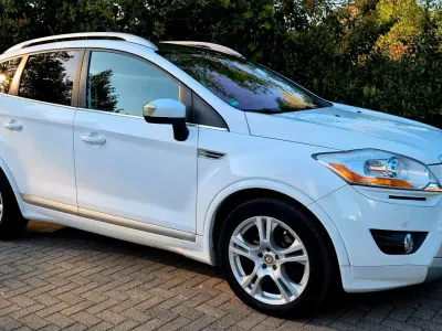 Gebraucht Ford Kuga Sport 163 PS (119 kW) 2011 Weiß SUV