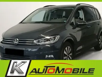 Gebraucht VW Touran 150 PS (110 kW) 2024 Grau Van / Kleinbus