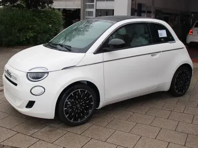 Neu Fiat 500C La Prima 65 PS (47 kW) 2026 Weiß Cabrio