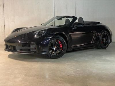 Neu Porsche 911 Carrera 4S 480 PS (353 kW) 2025 Tiefschwarzmetallic/verdeck sch Cabrio
