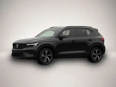 Neu Volvo XC40 Plus 163 PS (119 kW) 2026 Schwarz SUV