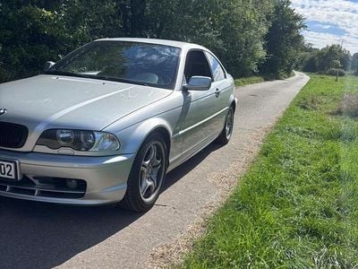 BMW 325