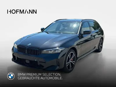 Gebraucht BMW 330e M Sport 292 PS (214 kW) 2023 Saphirschwarz metallic Kombi