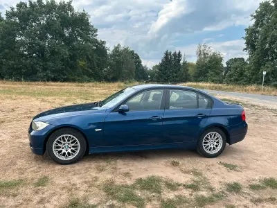 Gebraucht BMW 318 129 PS (94 kW) 2006 Blau Limousine
