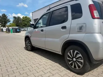 Gebraucht Suzuki Ignis 83 PS (61 kW) 2001 Grau Kleinwagen