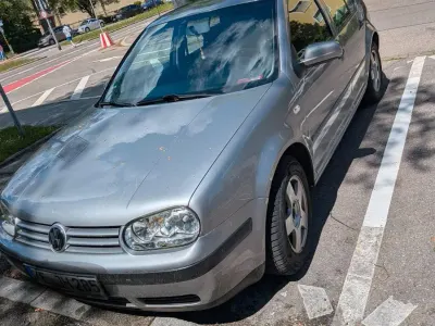 Brugt VW Golf IV 104 HK (76 kW) 2002 Grå Sedan