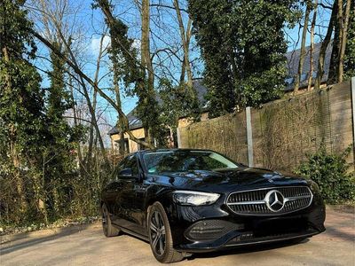 Gebraucht Mercedes C180 170 PS (125 kW) 2022 Schwarz Limousine