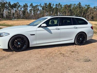 Gebraucht BMW 530 M Sport 258 PS (189 kW) 2014 Weiß Kombi