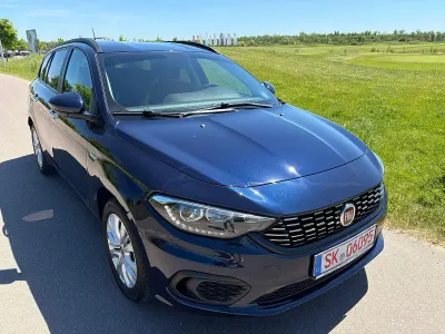Gebraucht Fiat Tipo Easy 95 PS (69 kW) 2020 Blau Kombi
